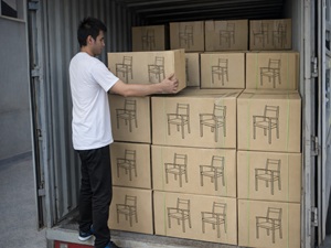 Greece Furniture Delivery Inspection